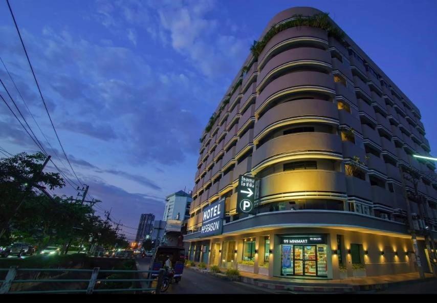 Hi Season Hotel Hat Yai Ngoại thất bức ảnh